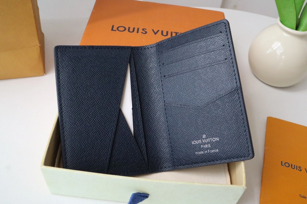 ModernLook 7104 Louis Vuitton LV Card Case - Image 5