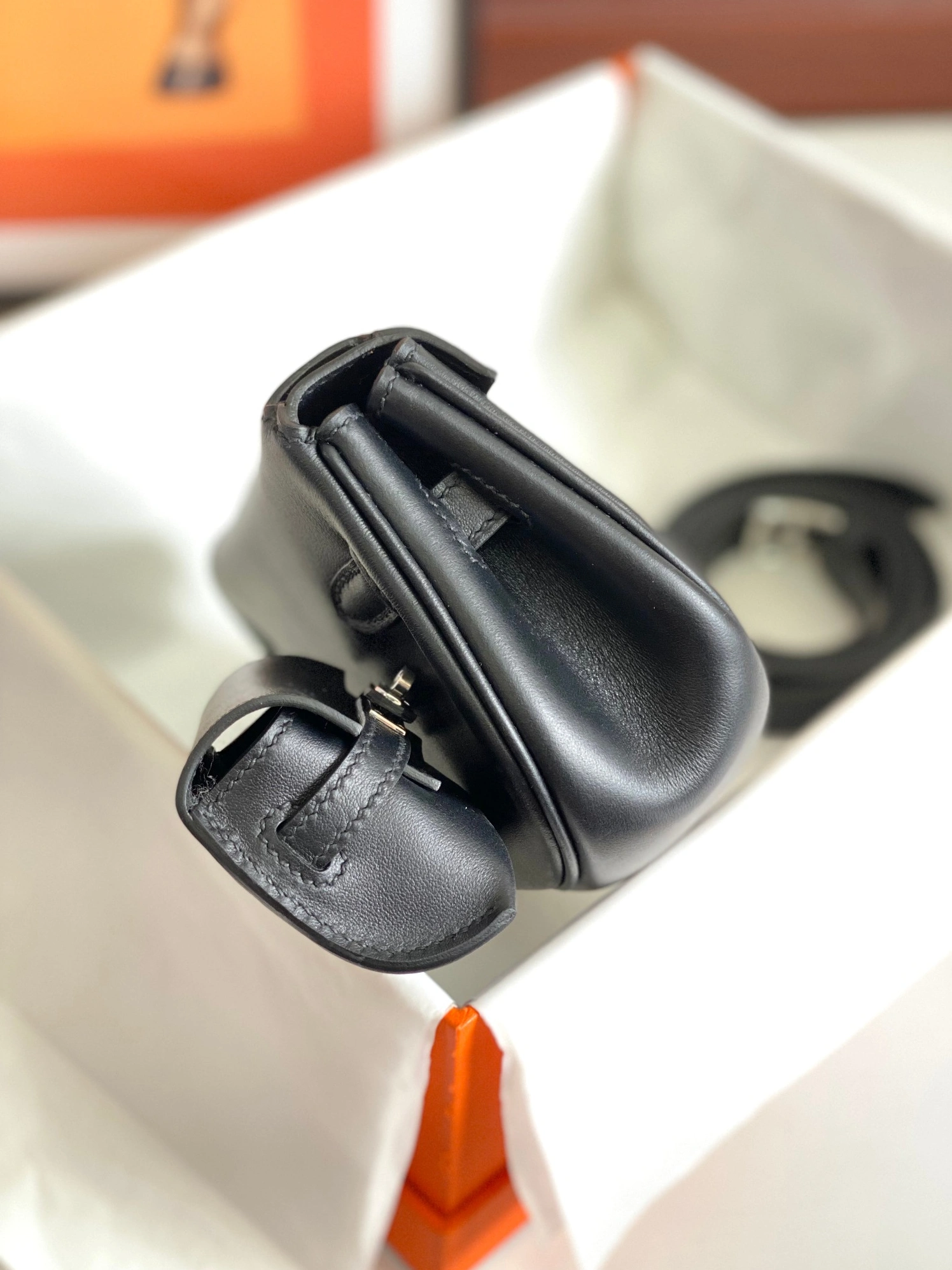 ModernLook 9290 Hermes AAA Quality Belt Bags For Women - Image 3