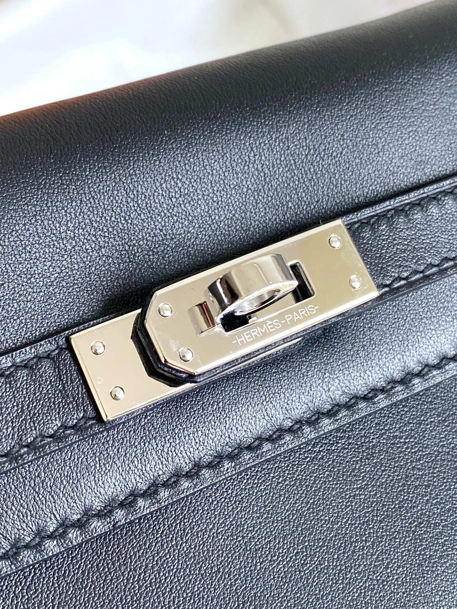 ModernLook 9290 Hermes AAA Quality Belt Bags For Women - Image 4