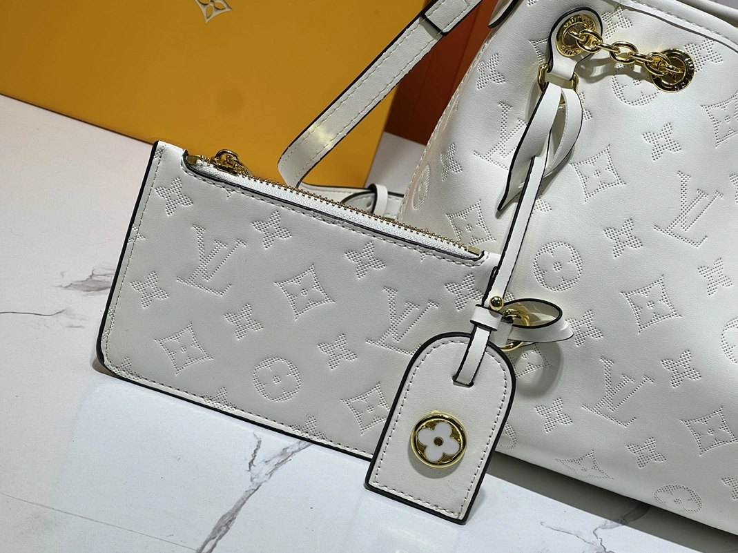 NewStyle 6262 Louis Vuitton AAA Quality Shoulder Bags For Women - Image 3