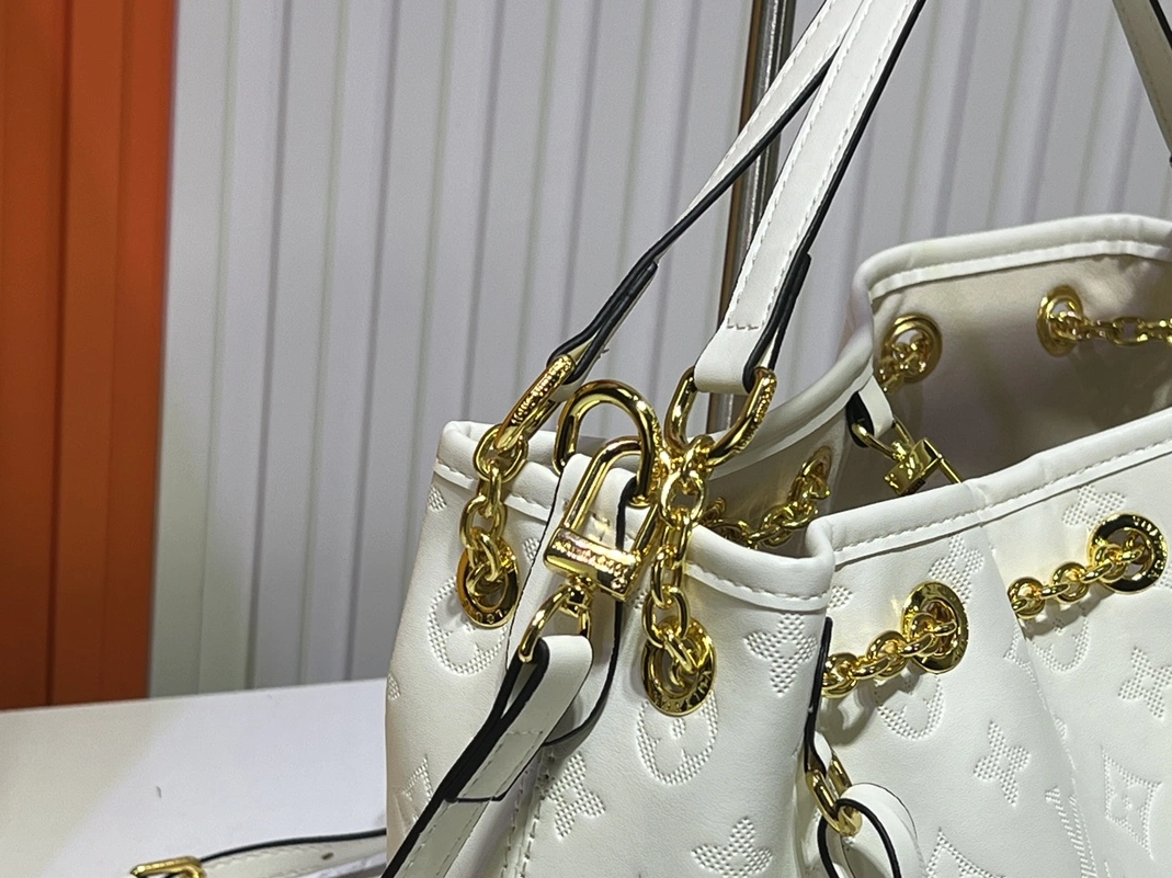 NewStyle 6262 Louis Vuitton AAA Quality Shoulder Bags For Women - Image 4