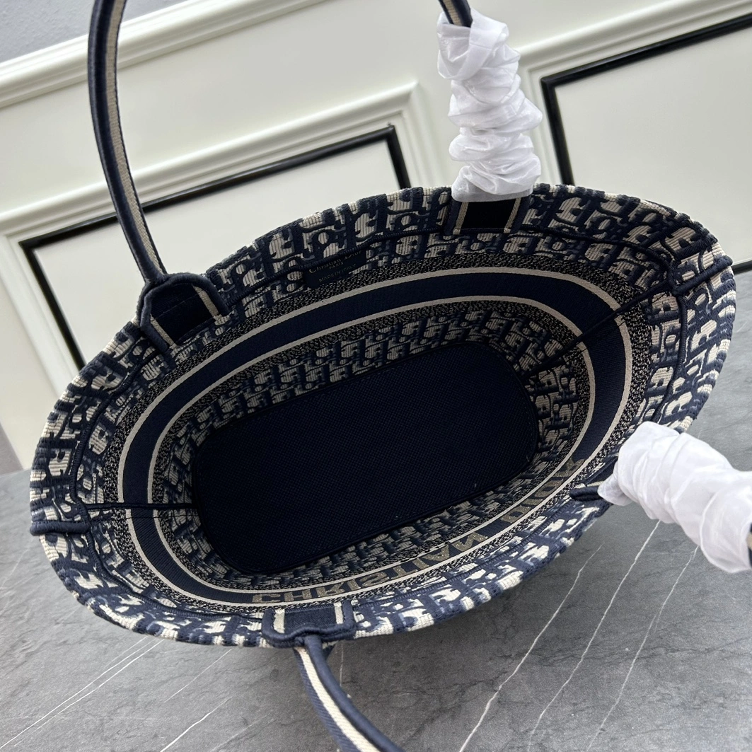 Popular 2671 Christian Dior AAA Handbags For Women - Image 7