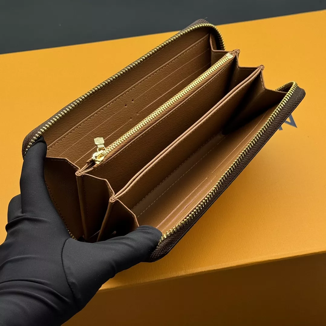 Popular 3441 Louis Vuitton LV Wallets - Image 4