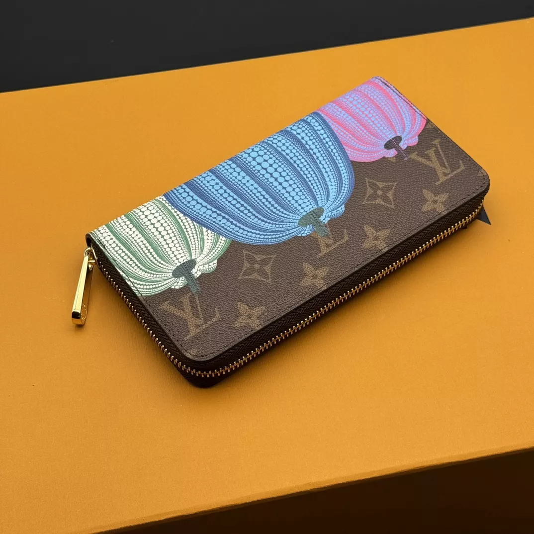 Popular 3441 Louis Vuitton LV Wallets - Image 7