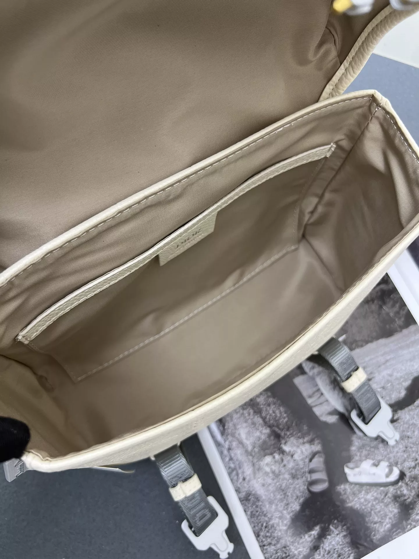 Popular 6363 Christian Dior AAA Man Messenger Bags - Image 8