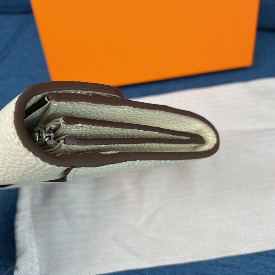 Popular 8462 Hermes AAA Quality Wallets For Women - Image 3