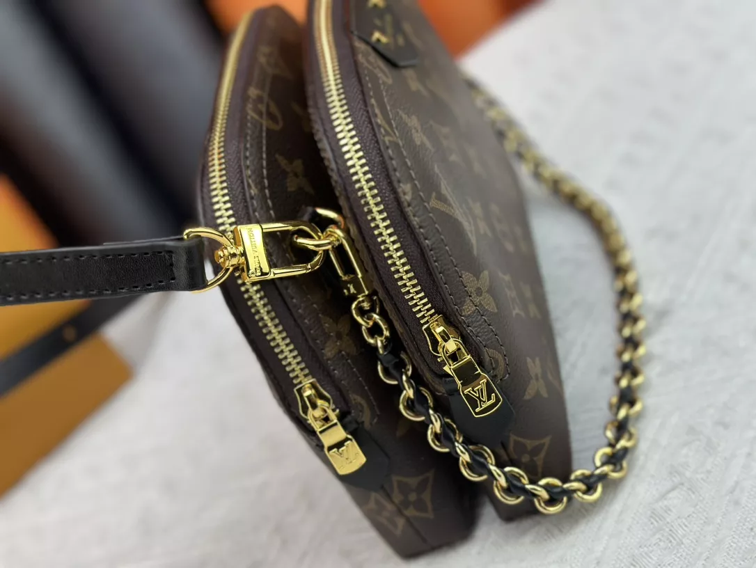 Popular 9997 Louis Vuitton AAA Quality Messenger Bags For Women - Image 5