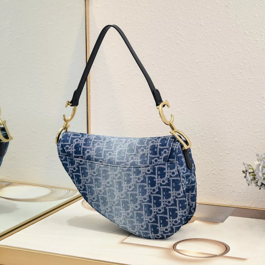 Practical 8143 Christian Dior AAA Quality Messenger Bags For Women - Image 3