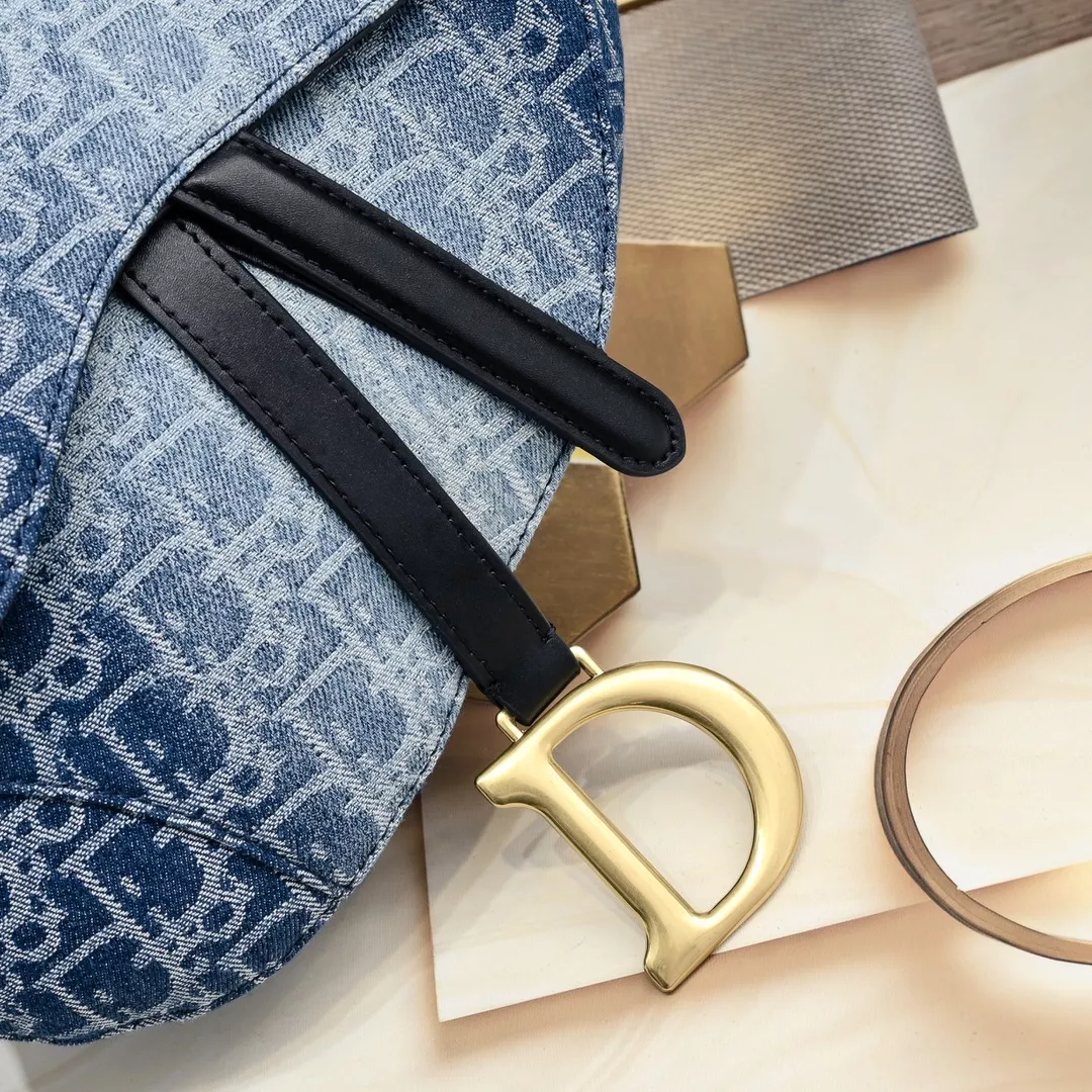 Practical 8143 Christian Dior AAA Quality Messenger Bags For Women - Image 4