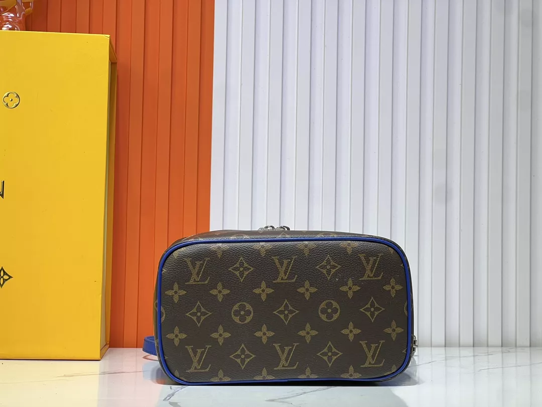 Practical 8439 Louis Vuitton AAA Quality Messenger Bags For Women - Image 6