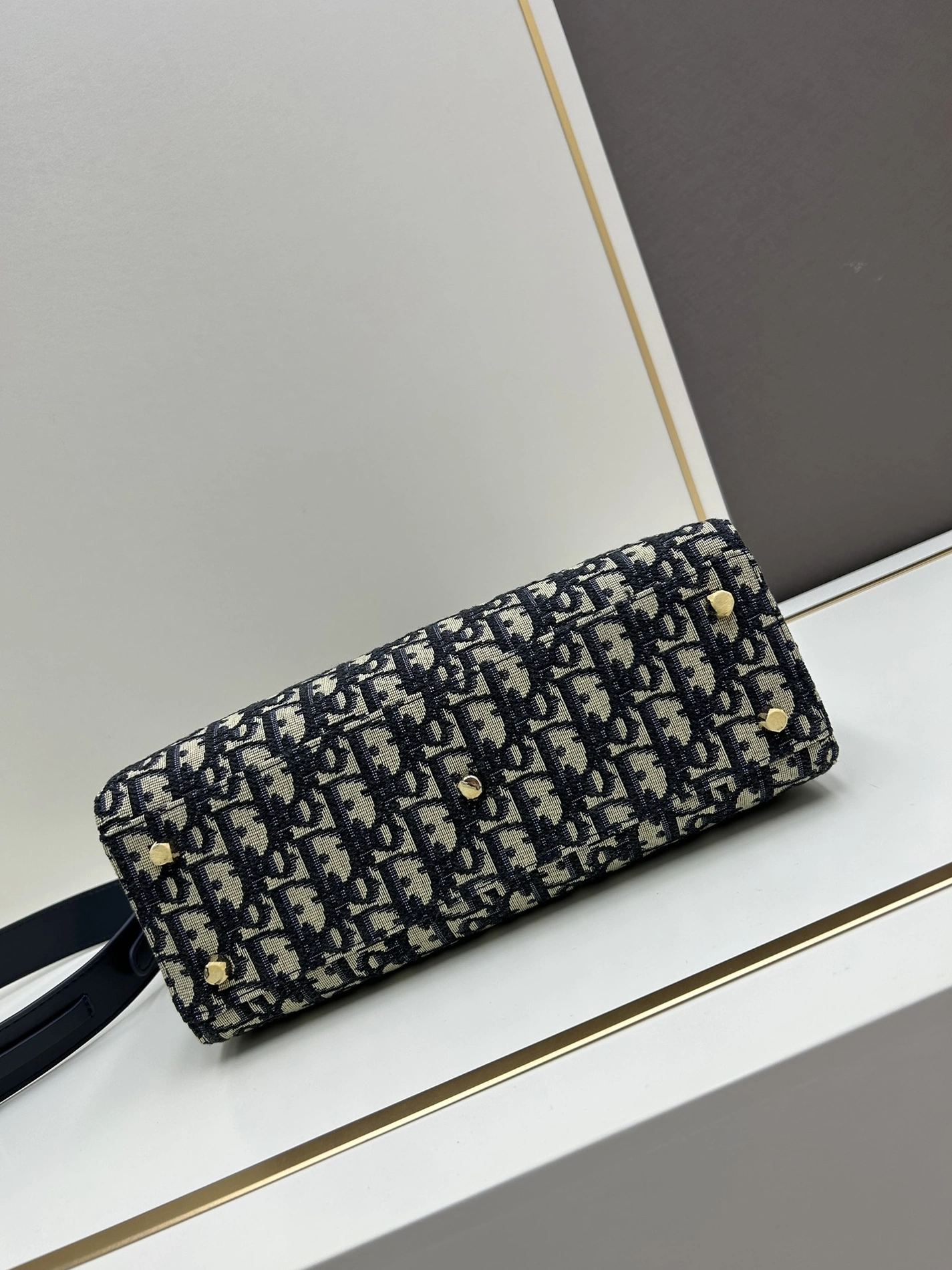 Refined 9876 Christian Dior AAA Quality Handbags For Women - Image 5