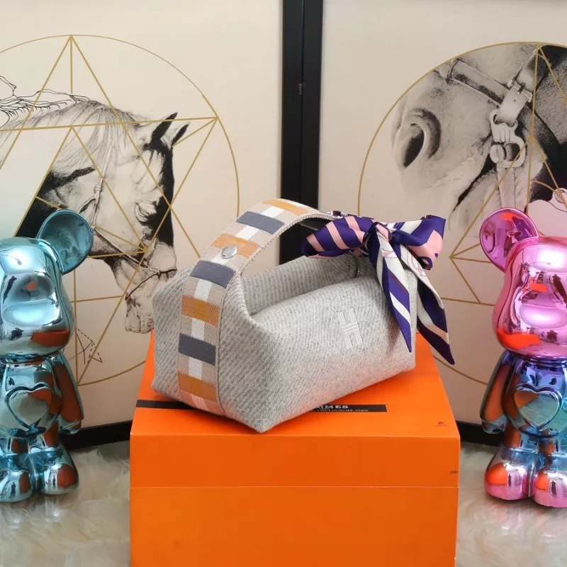 Reliable 5851 Hermes AAA Quality Handbags For Women - Image 3