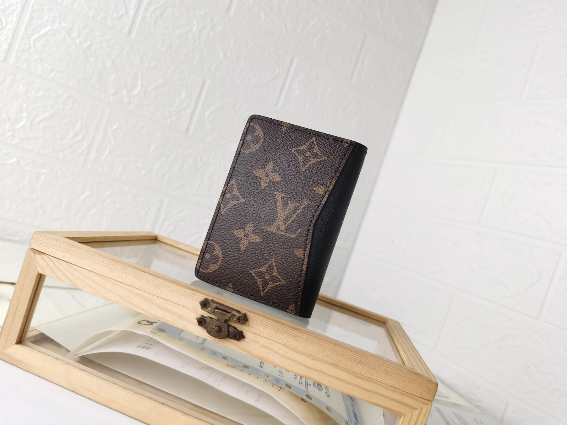 Resilient 8207 Louis Vuitton LV Card Case For Unisex