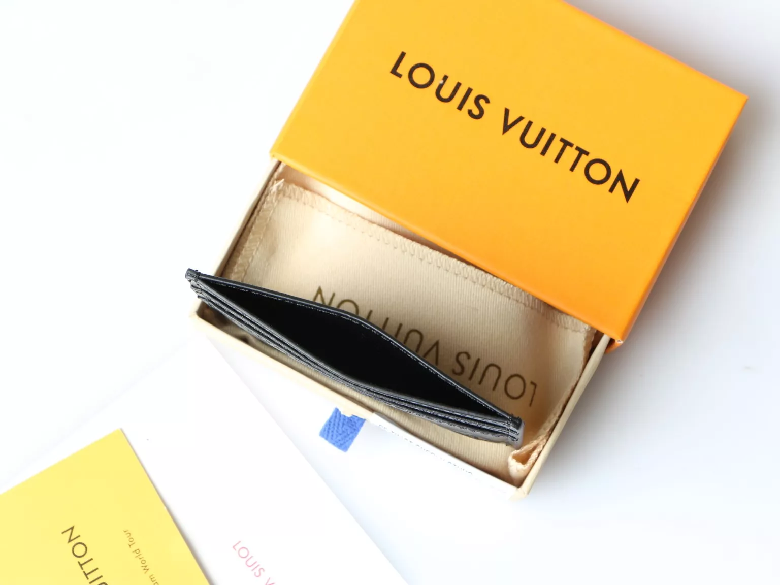Resilient 8452 Louis Vuitton LV Card Case - Image 5
