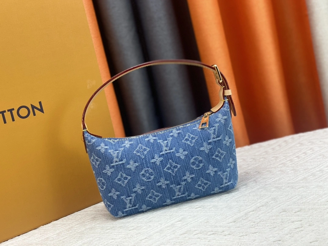 Sleek 4132 Louis Vuitton AAA Quality Shoulder Bags For Women - Image 3