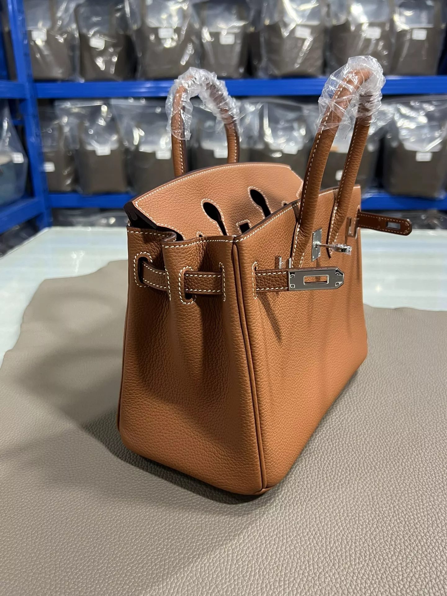 Sleek 9640 Hermes AAA Quality Handbags For Women - Image 4