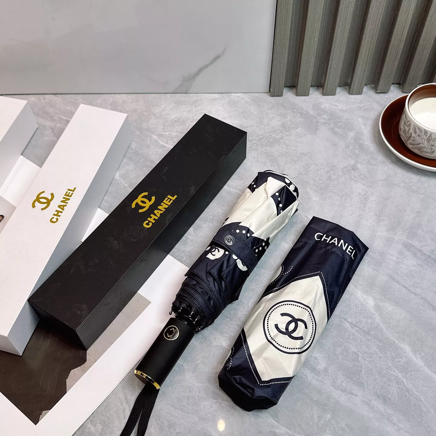 SmartChoice 147 Chanel Umbrellas