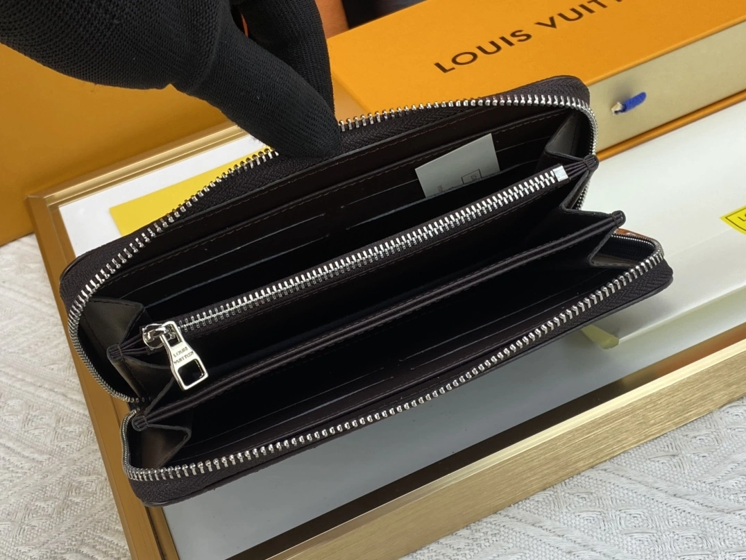 SmartChoice 9320 Louis Vuitton LV Wallets - Image 7