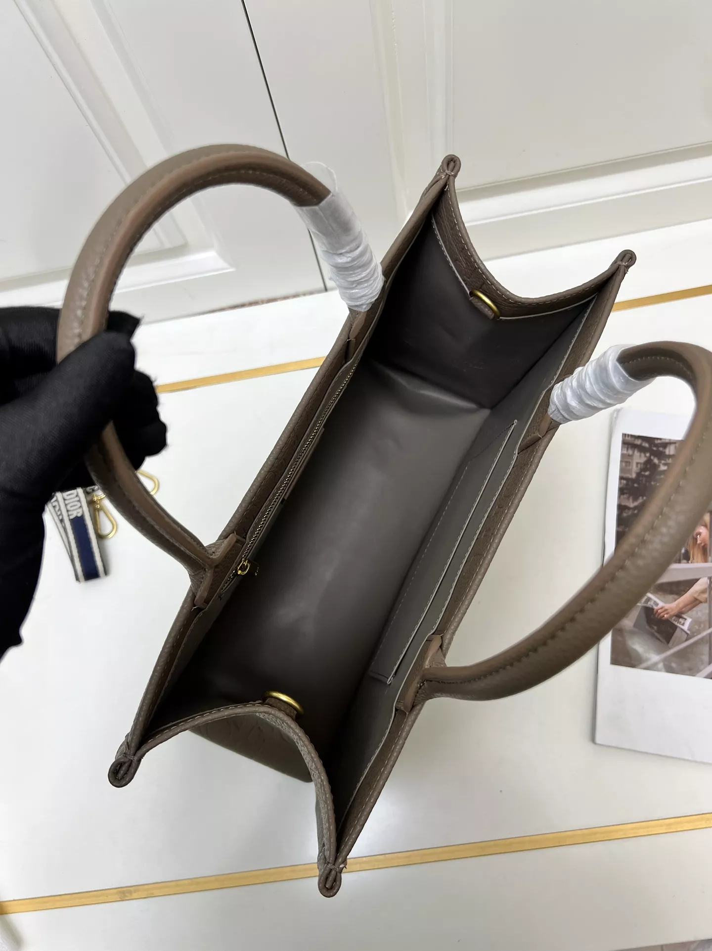 SmartChoice 976 Christian Dior AAA Quality Tote-Handbags For Women - Image 7