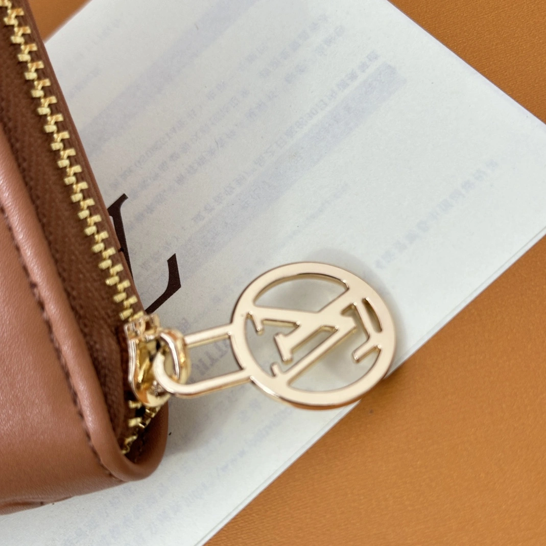 Soft 136 Louis Vuitton LV Wallets For Women - Image 4