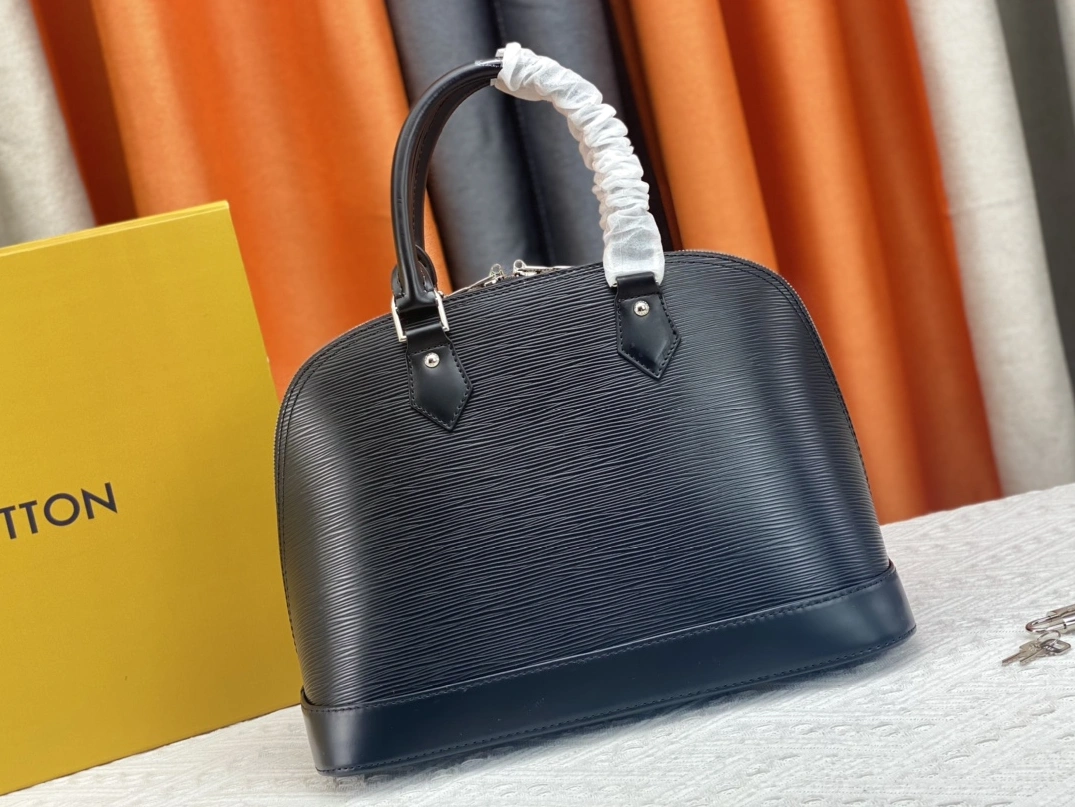 Soft 1570 Louis Vuitton AAA Quality Handbags For Women - Image 3