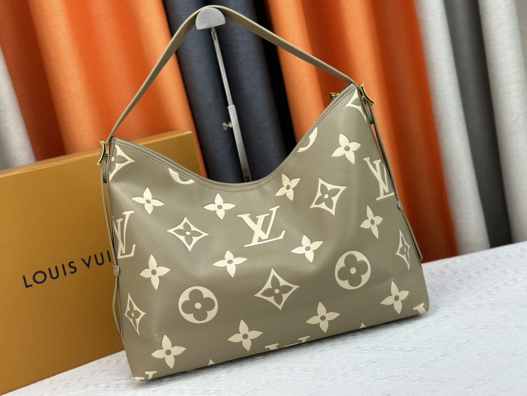 Soft 3373 Louis Vuitton AAA Quality Shoulder Bags For Women - Image 4