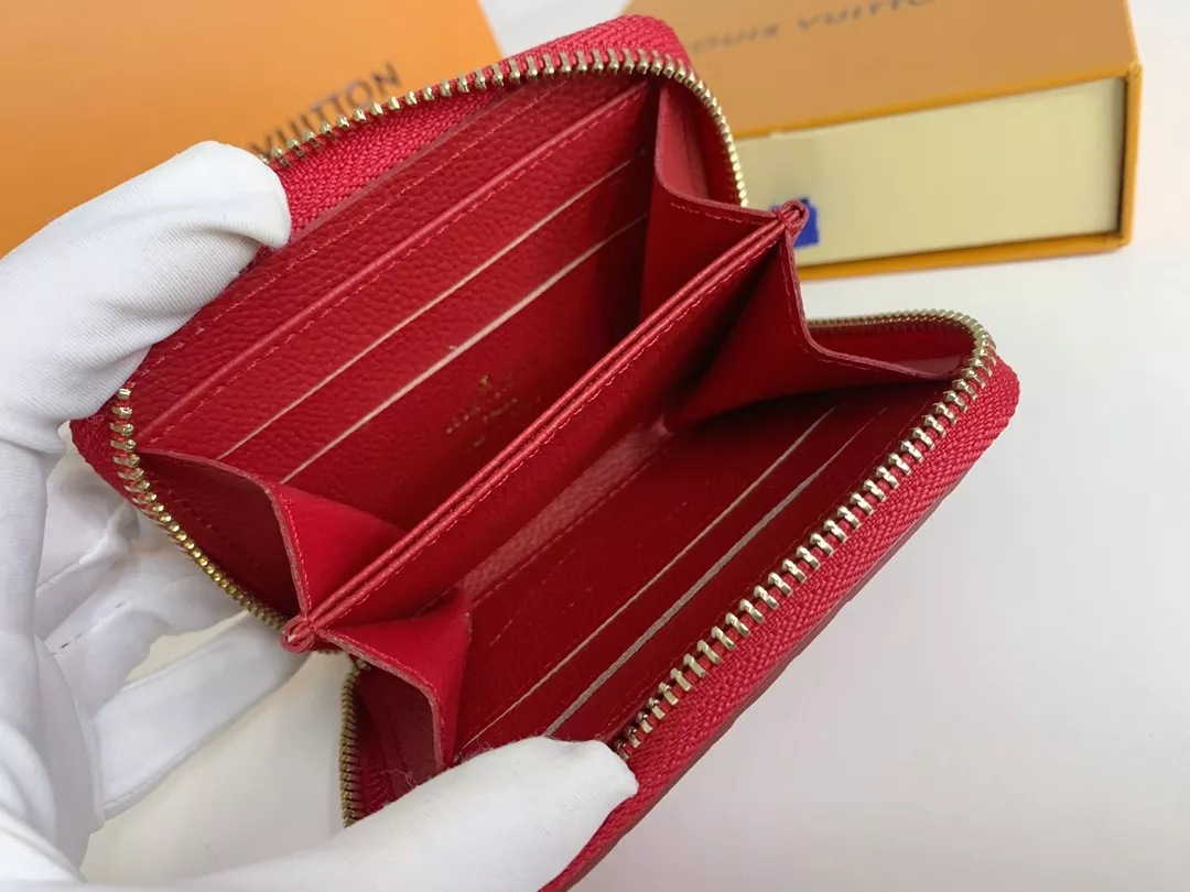 Soft 4020 Louis Vuitton LV Card Case - Image 6