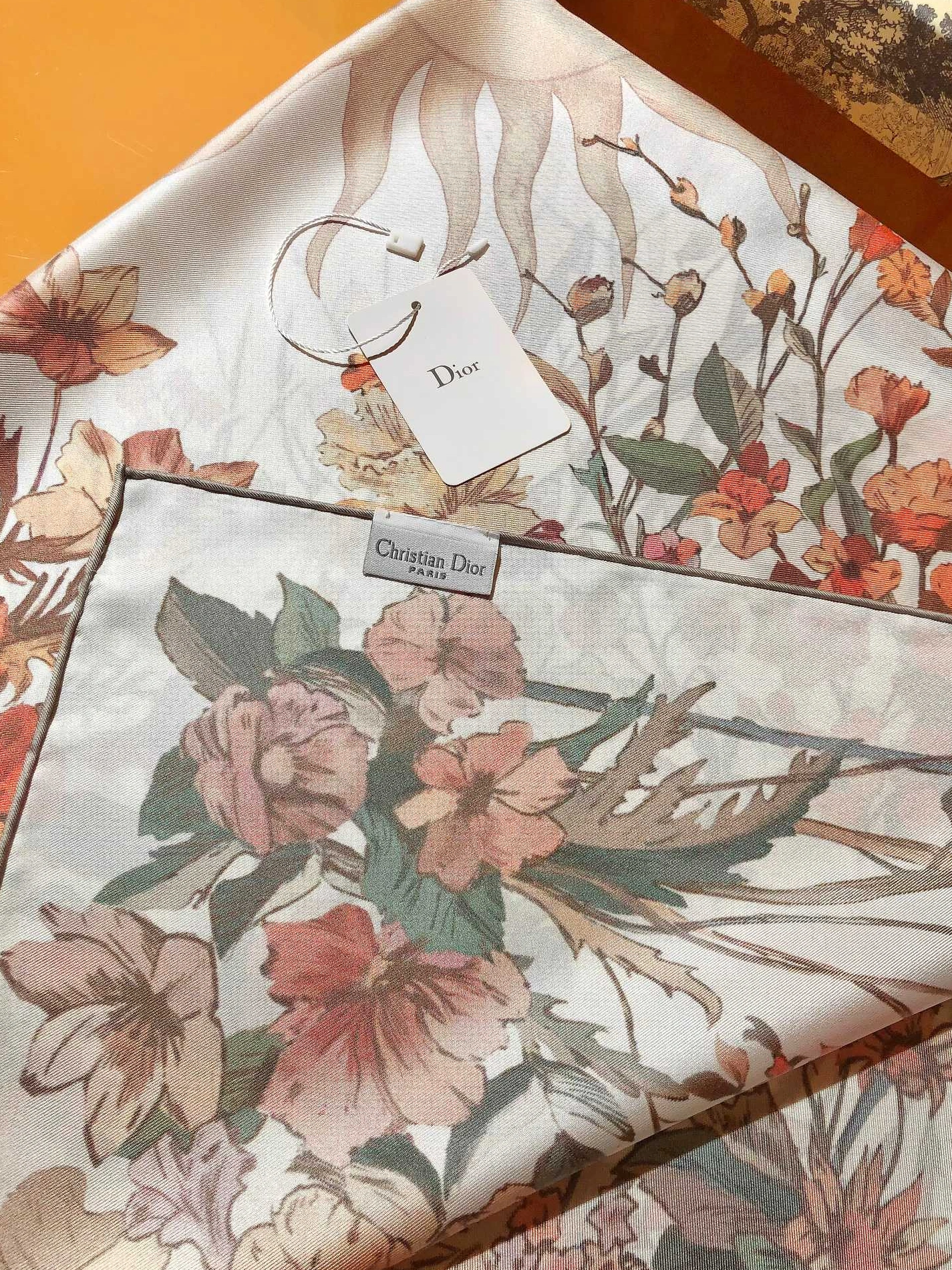 Soft 8822 Christian Dior Silk Squares For Women - Image 5