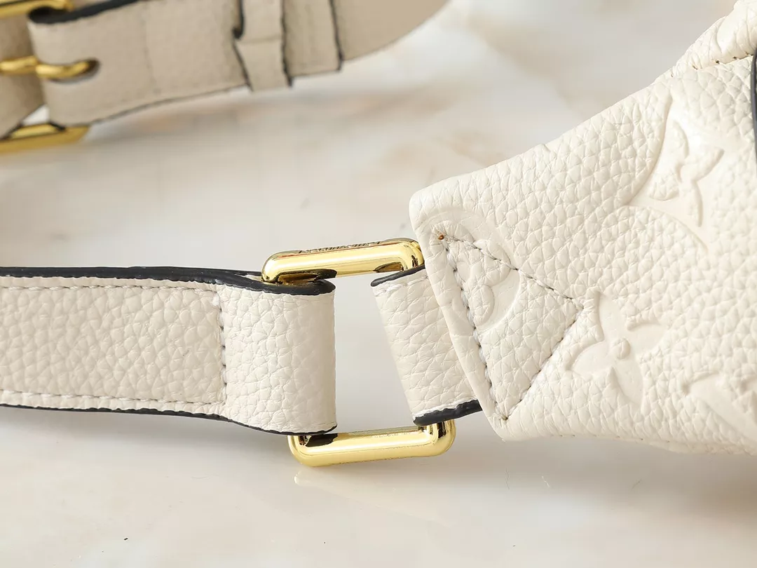 Sophisticated 3937 Louis Vuitton LV AAA Quality Belt Bags For Unisex - Image 7