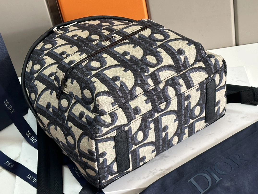 Sophisticated 5255 Christian Dior AAA Man Backpacks - Image 3