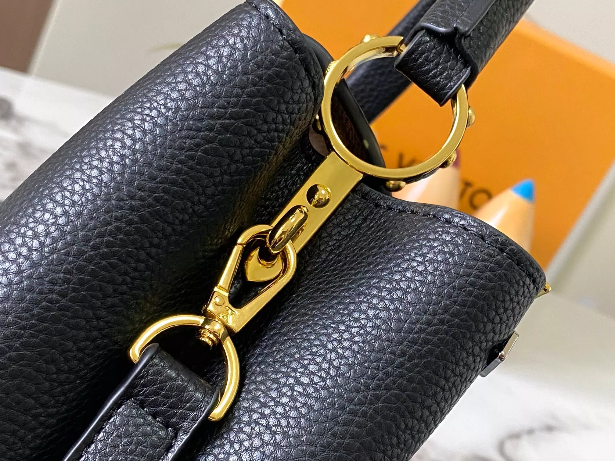 SportInspired 1127 Louis Vuitton AAA Quality Messenger Bags For Women - Image 7