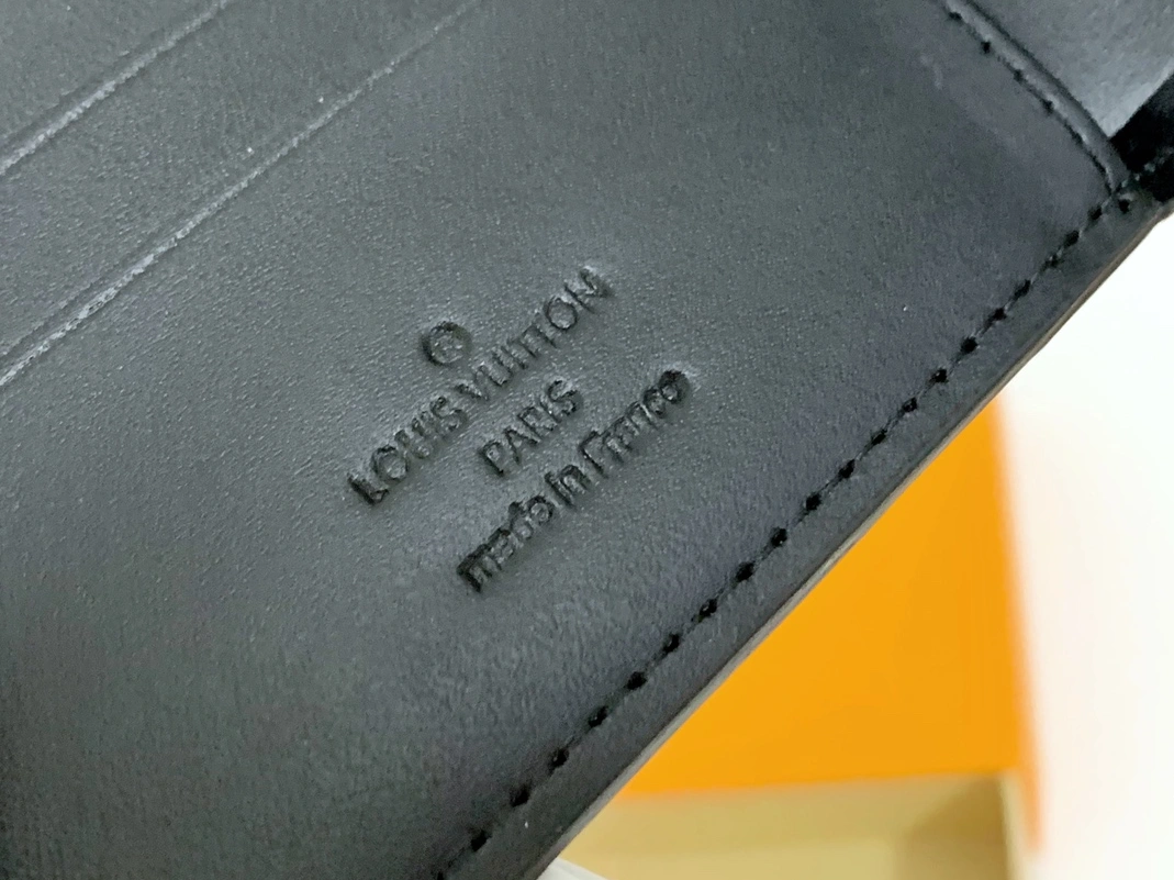 SportInspired 2753 Louis Vuitton LV Wallets For Unisex - Image 7