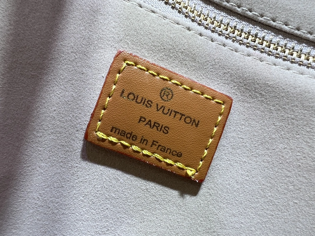 SportInspired 5862 Louis Vuitton AAA Quality Handbags For Women - Image 7