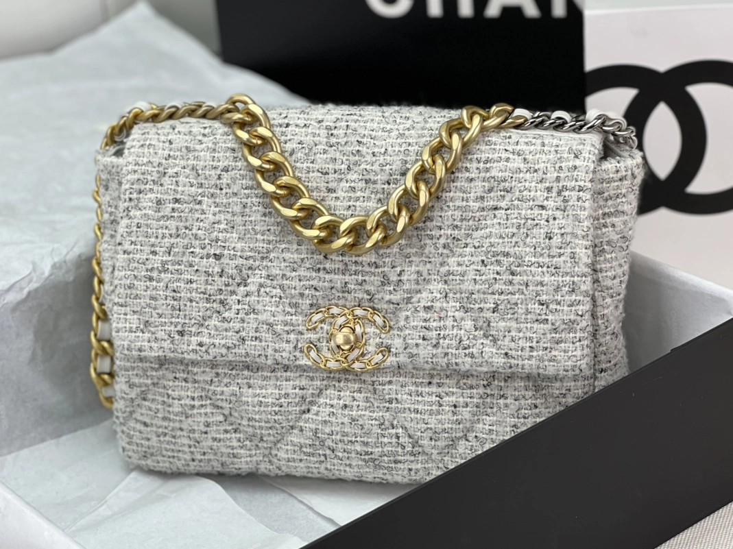 SportInspired 7296 Chanel AAA Quality Messenger Bags For Women