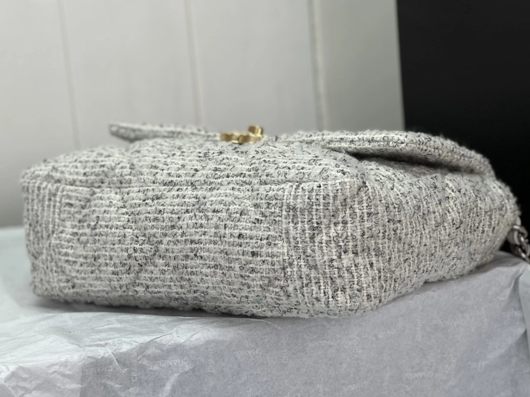 SportInspired 7296 Chanel AAA Quality Messenger Bags For Women - Image 5