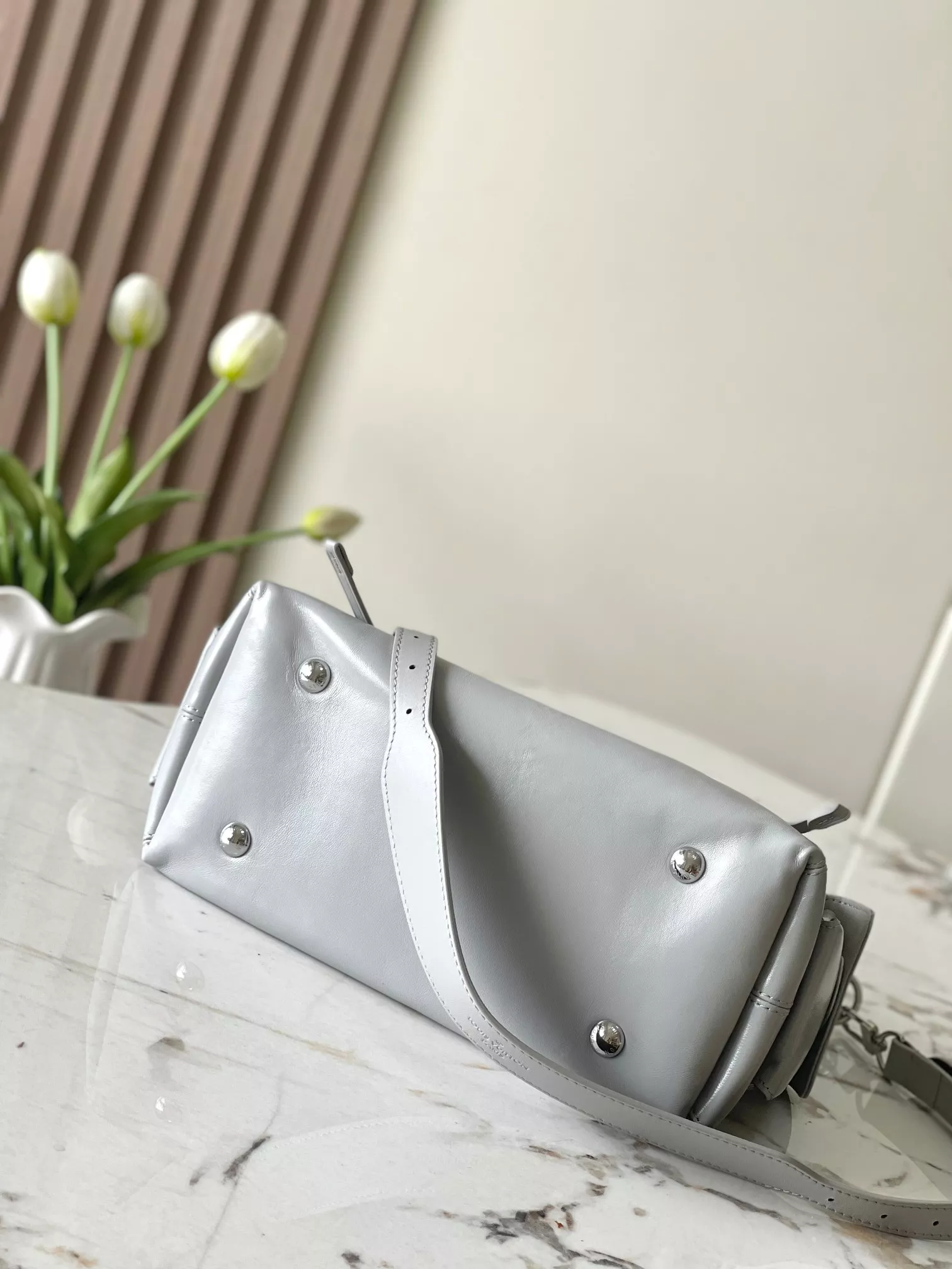 SportInspired 8563 Louis Vuitton AAA Quality Shoulder Bags For Women - Image 3