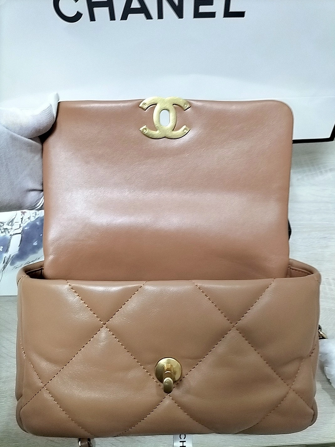 StreetReady 2308 Chanel AAA Quality Messenger Bags For Women - Image 6