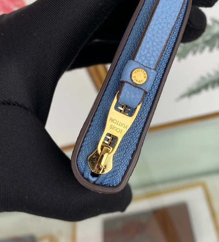 Stylish 3401 Louis Vuitton AAA Quality Wallets For Women - Image 7