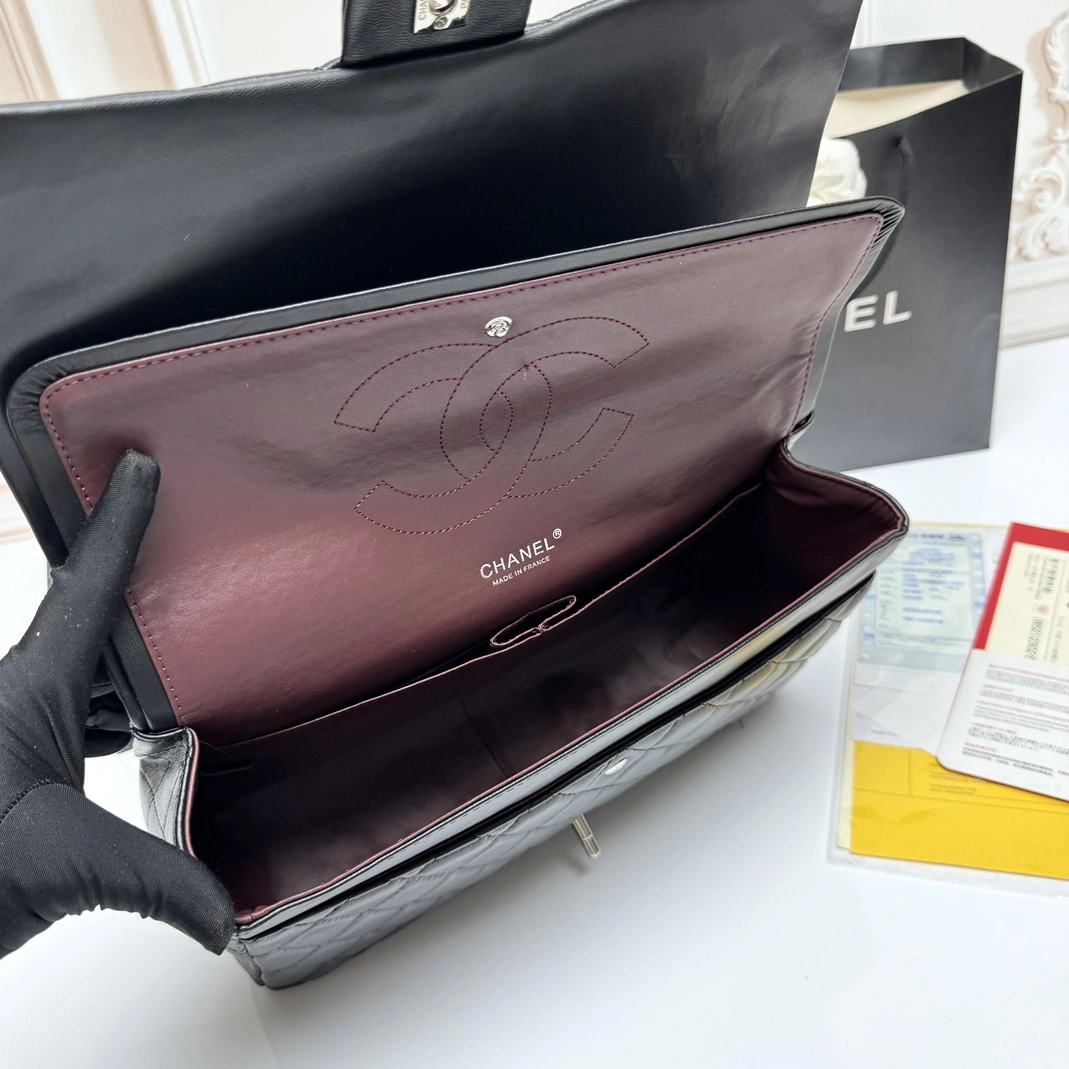 Stylish 5200 Chanel AAA Quality Shoulder Bags For Women - Image 8