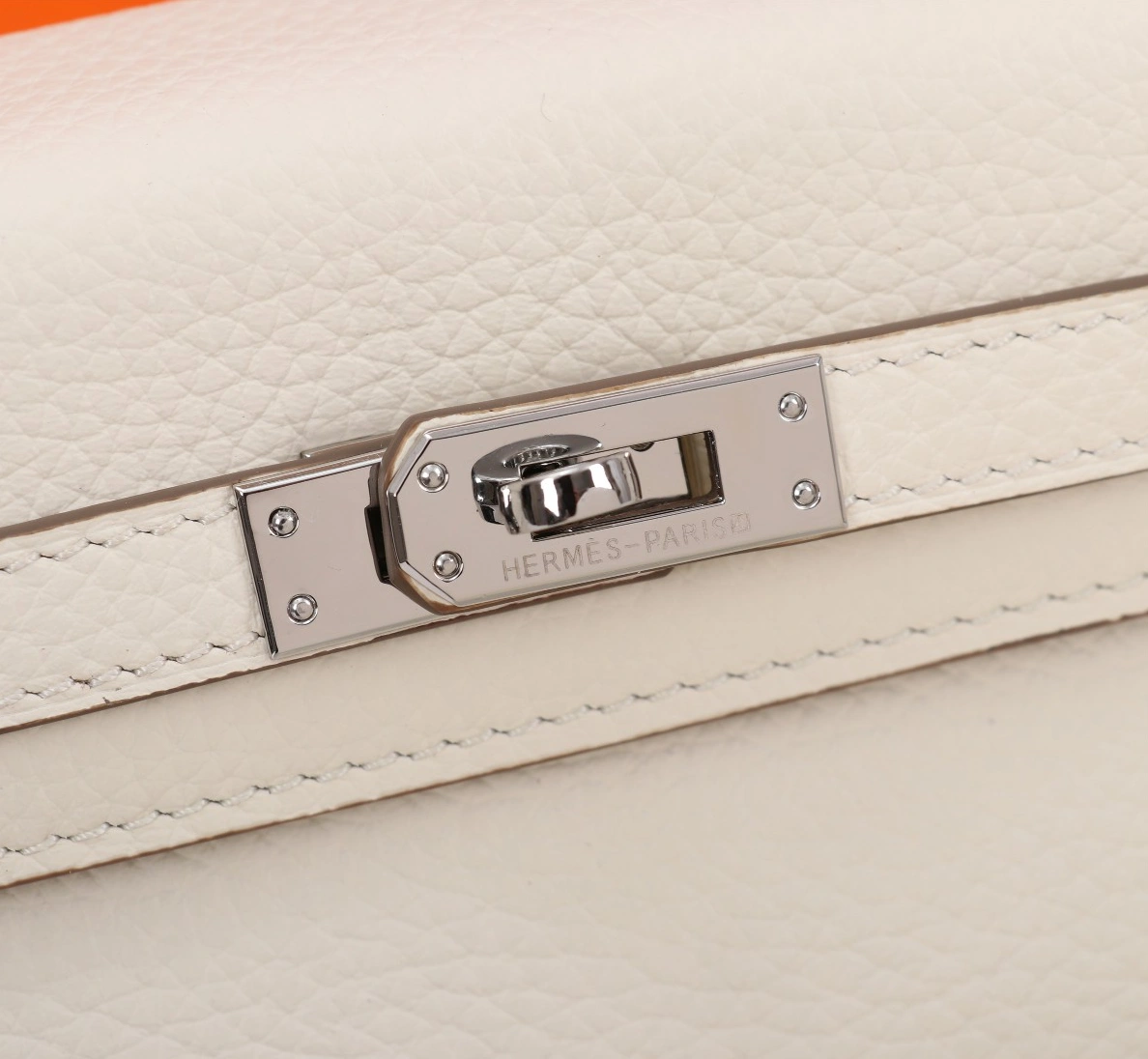 Timeless 2359 Hermes AAA Quality Handbags For Women