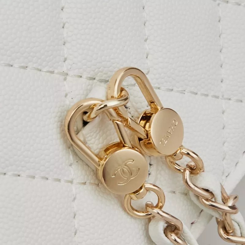 Timeless 7522 Chanel AAA Quality Messenger Bags For Women - Image 7