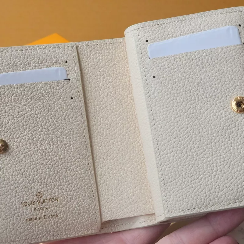 Trendsetting 4253 Louis Vuitton AAA Quality Card Case - Image 5