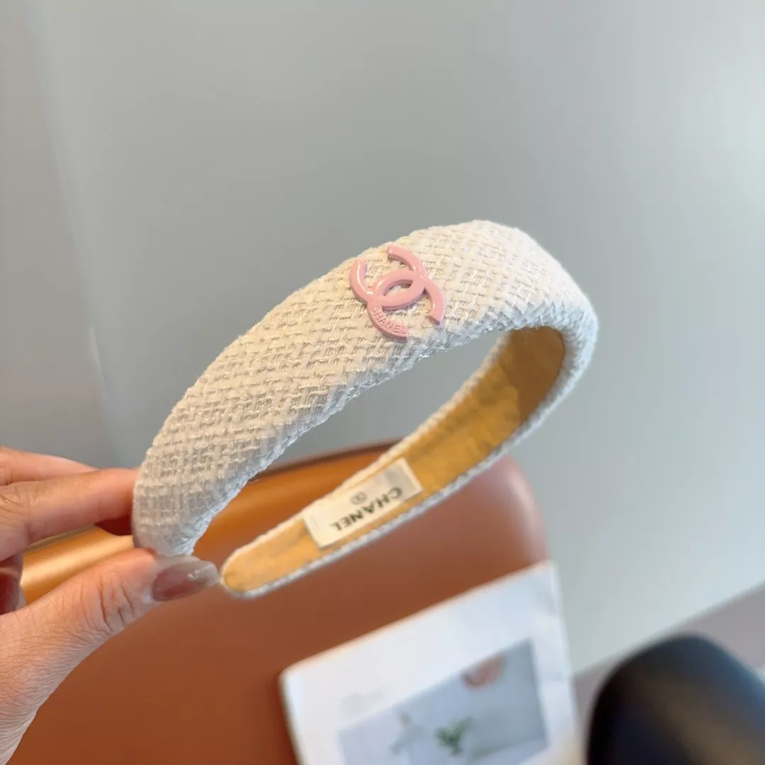 Trendsetting 4300 Chanel Headband For Women - Image 3