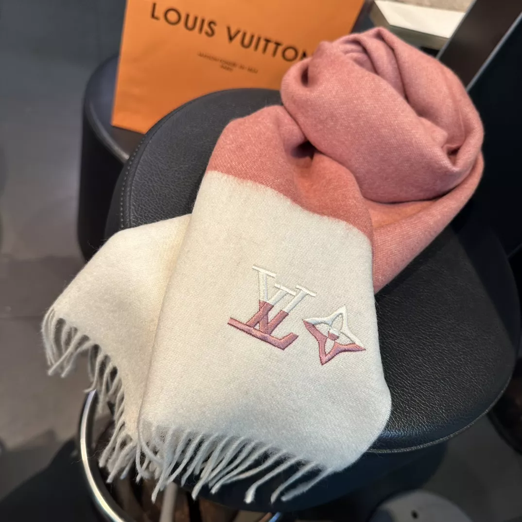 Trendy 1543 Louis Vuitton Scarf For Women - Image 4