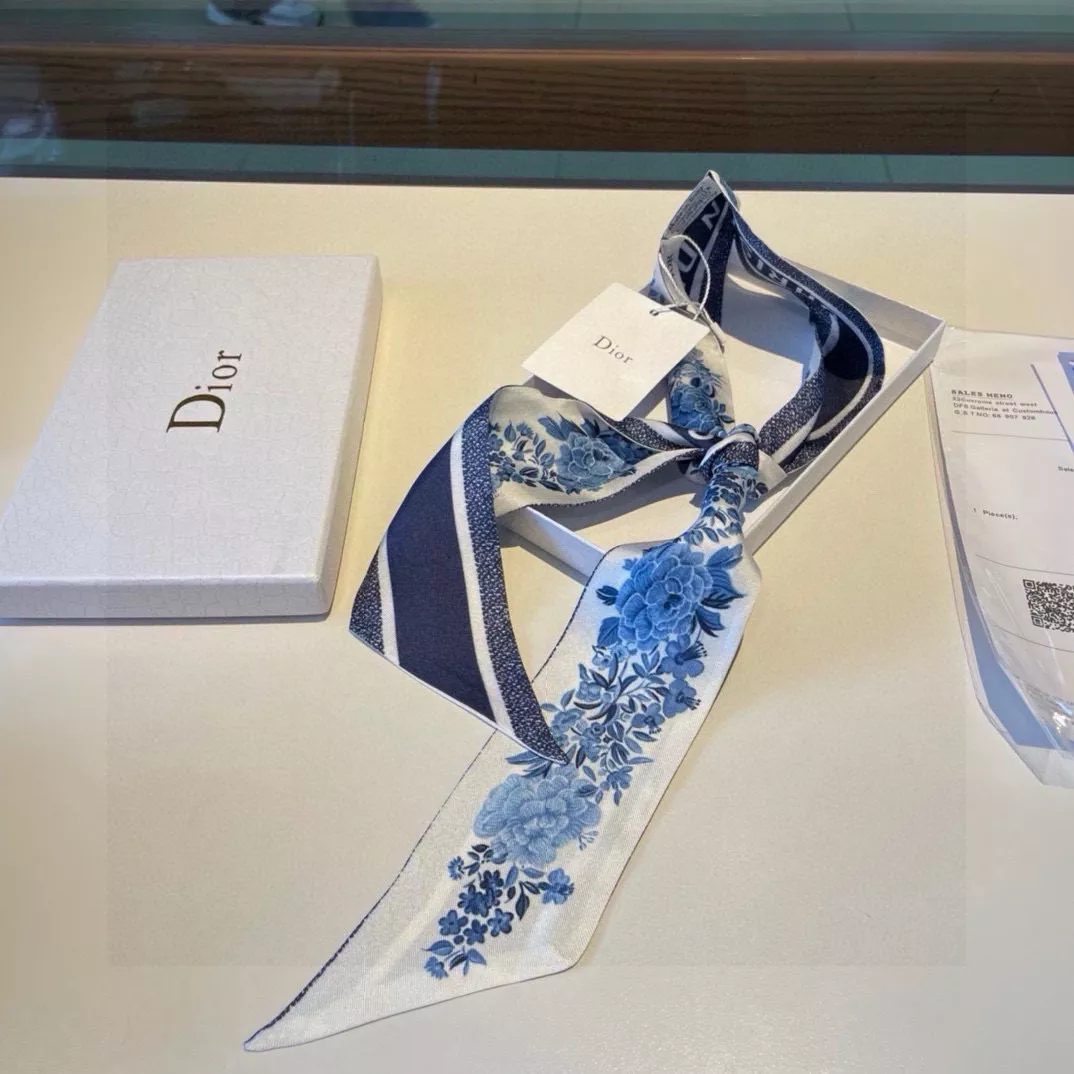 Trendy 4238 Christian Dior Silk Scarf