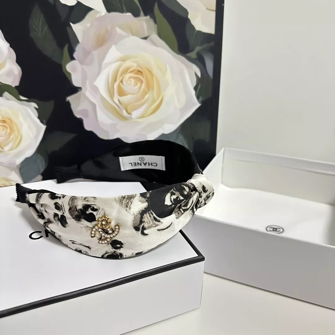 UrbanStyle 1467 Chanel Headband