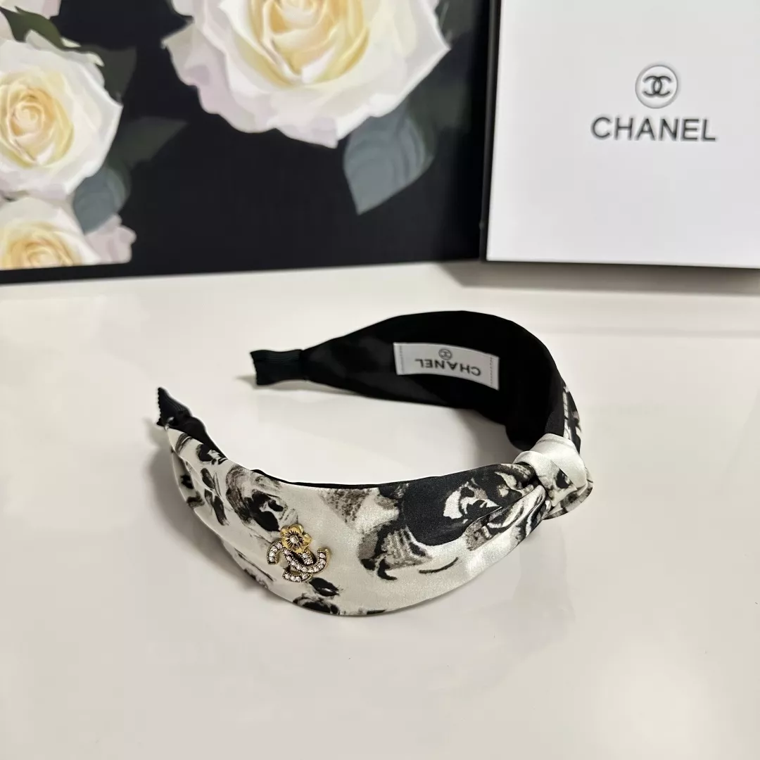 UrbanStyle 1467 Chanel Headband - Image 4
