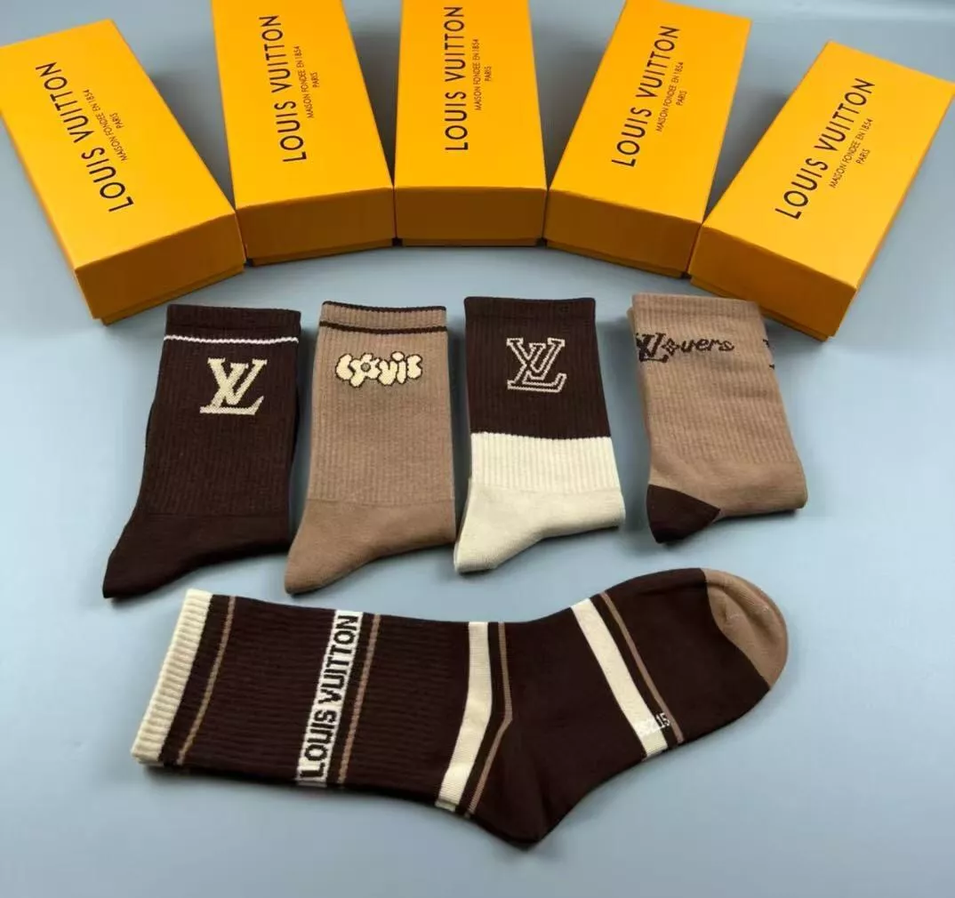 UrbanStyle 2573 Louis Vuitton LV Socks For Women - Image 5