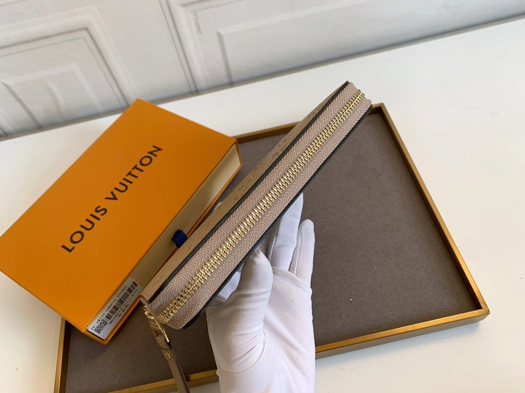 UrbanStyle 5432 Louis Vuitton LV Wallets For Women