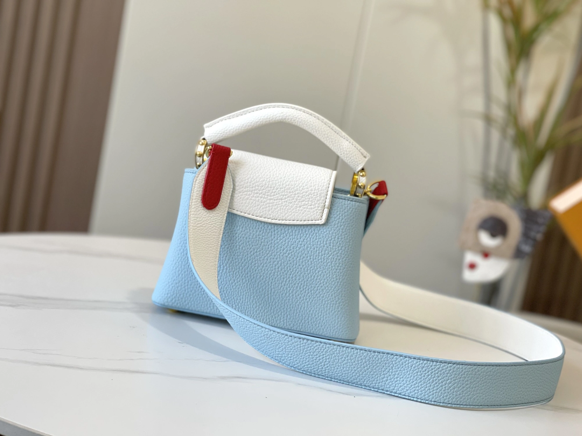 UrbanStyle 5439 Louis Vuitton AAA Quality Messenger Bags For Women - Image 3